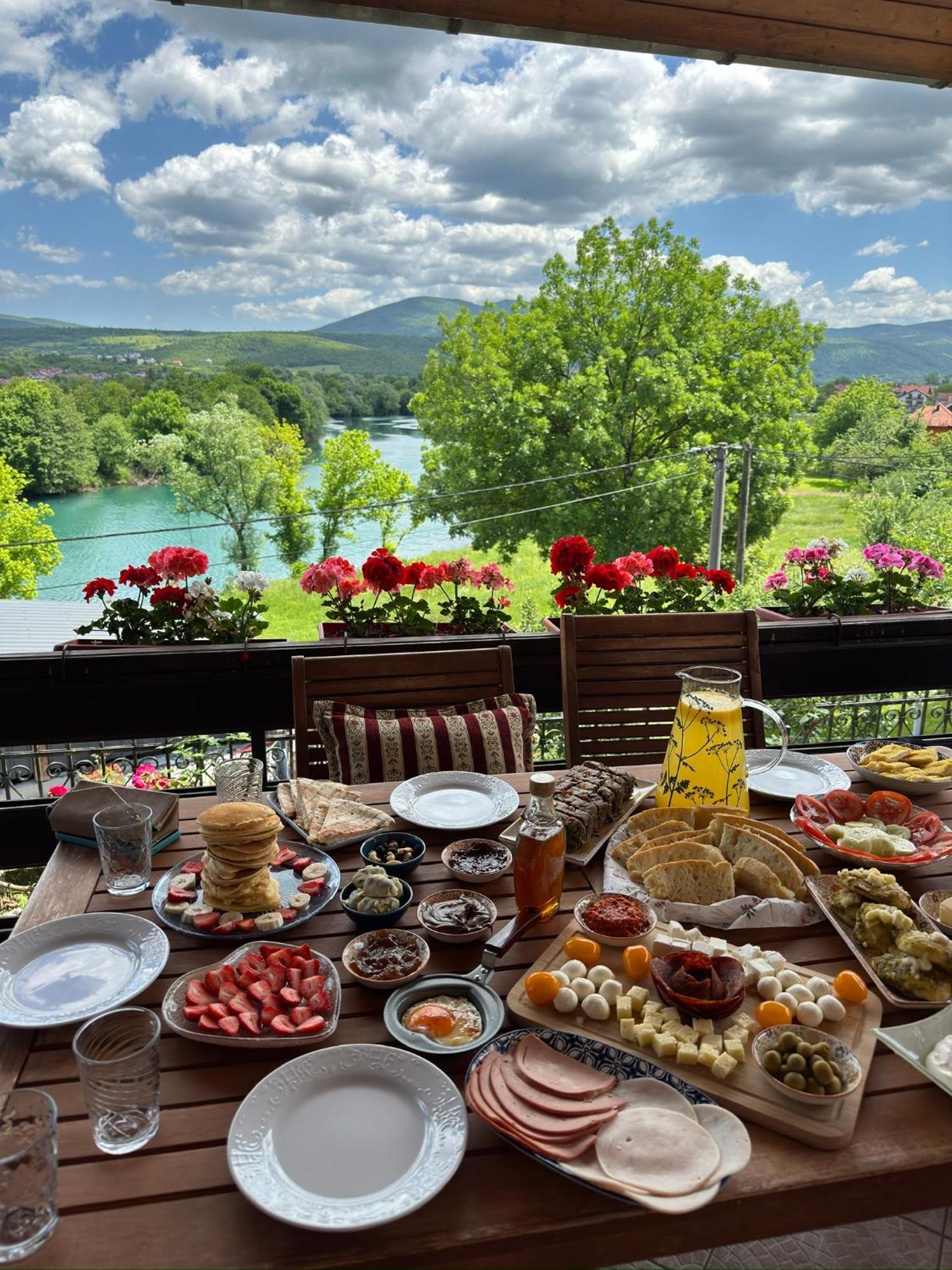 Resting House Oaza Villa Bihac Exterior photo