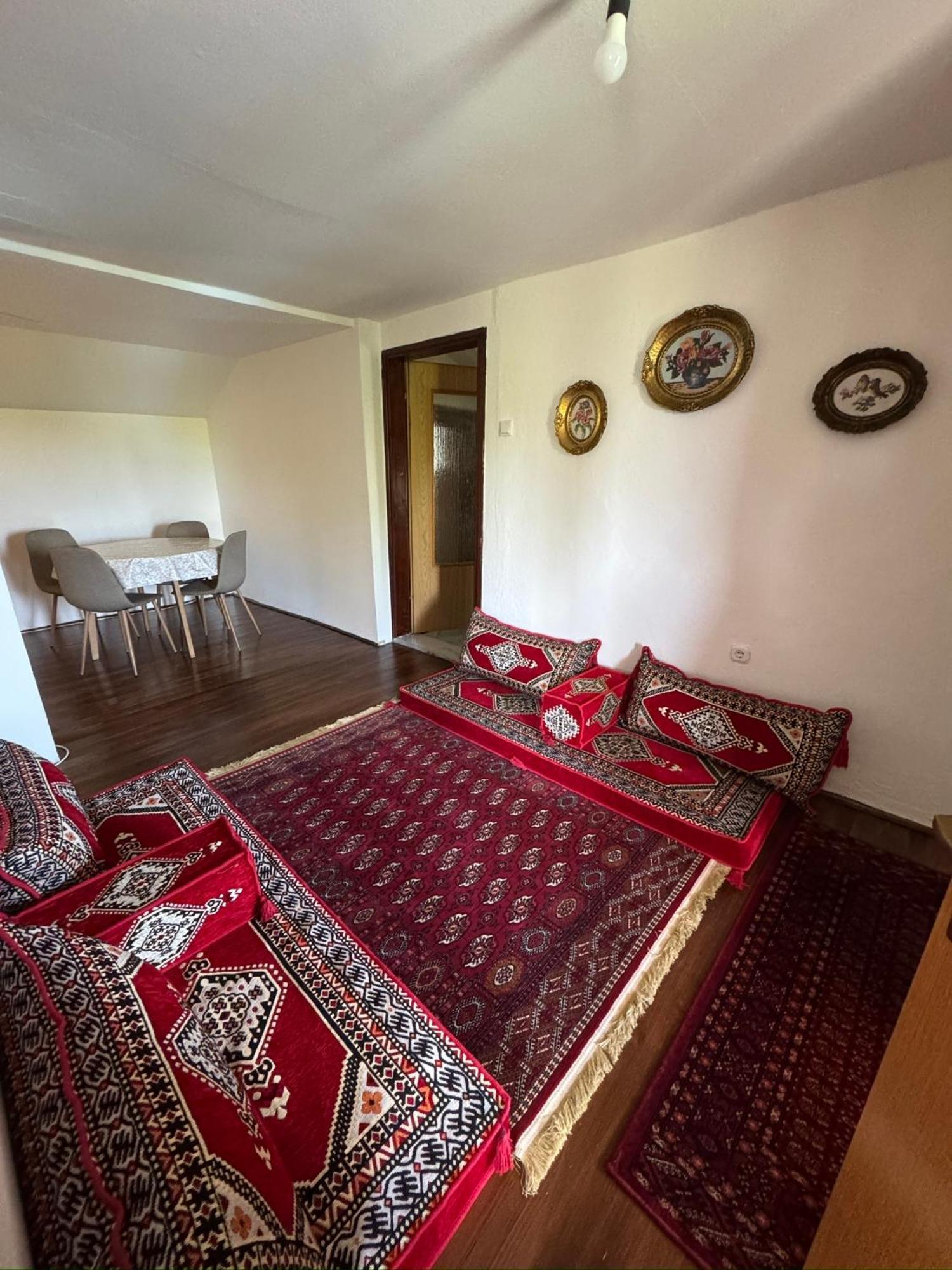 Resting House Oaza Villa Bihac Exterior photo