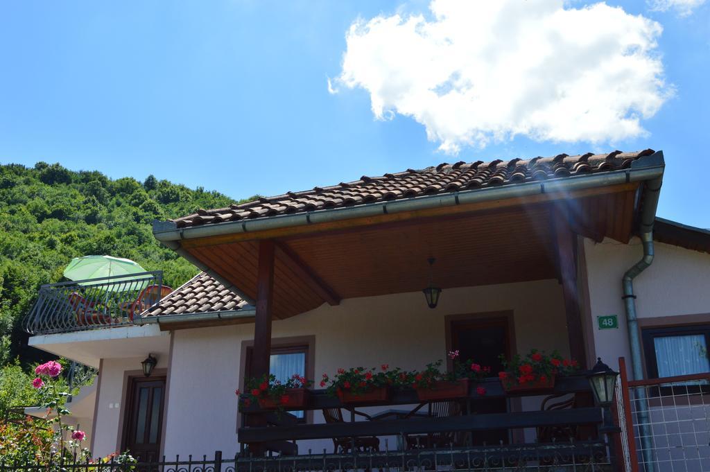 Resting House Oaza Villa Bihac Exterior photo